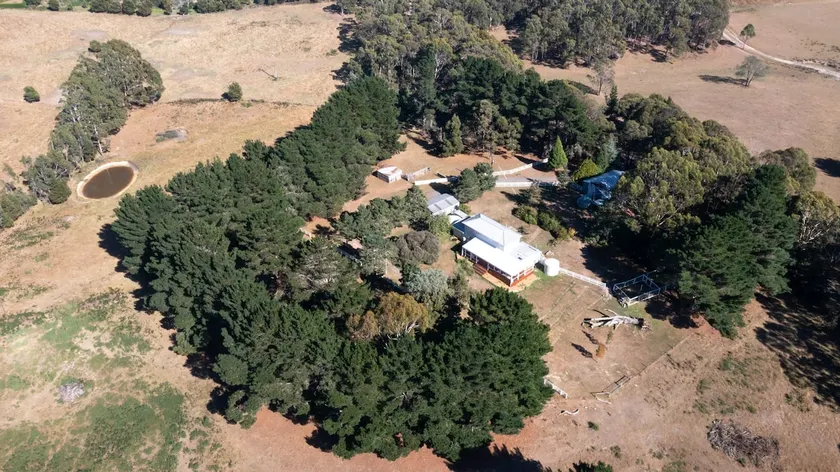 Ashbourne Farmhouse Near Woodend - Image 1