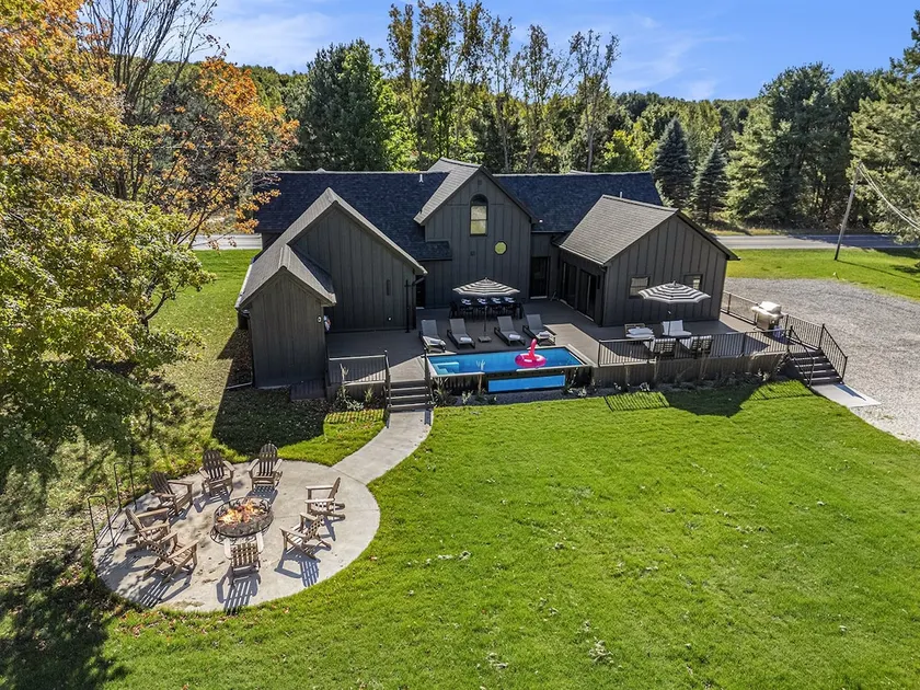 Heated Pool. Luxe STR/game room/fire pit/privacy - Image 1