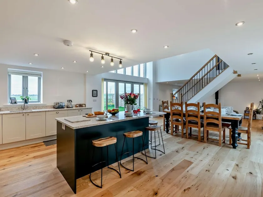 4 Bed in Brough oc-93496 - Image 1