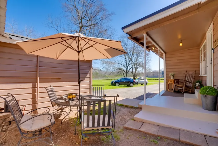 Rusk Retreat w/ Fire Pit, Grill & Countryside View - Image 1