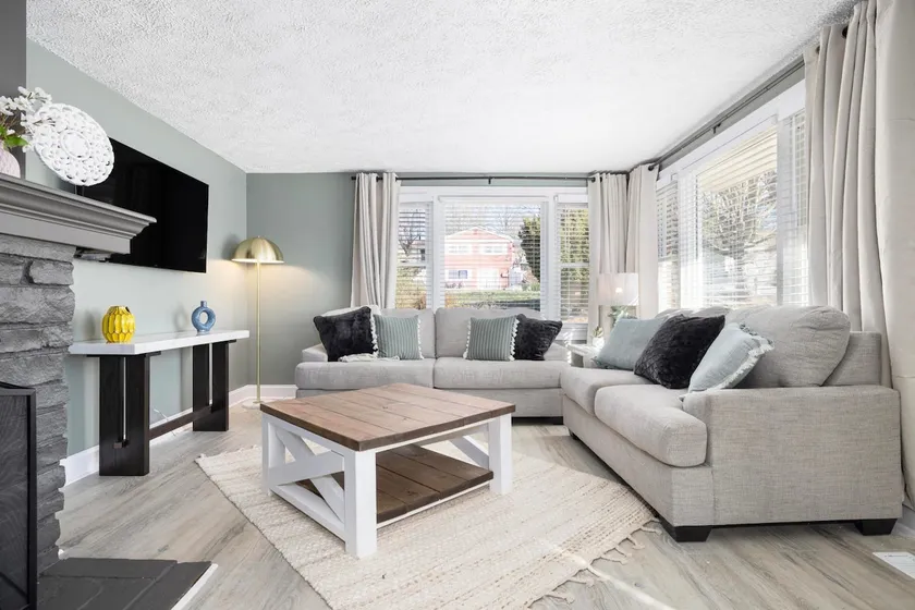 3BR house minutes from speedway & downtown - Image 1