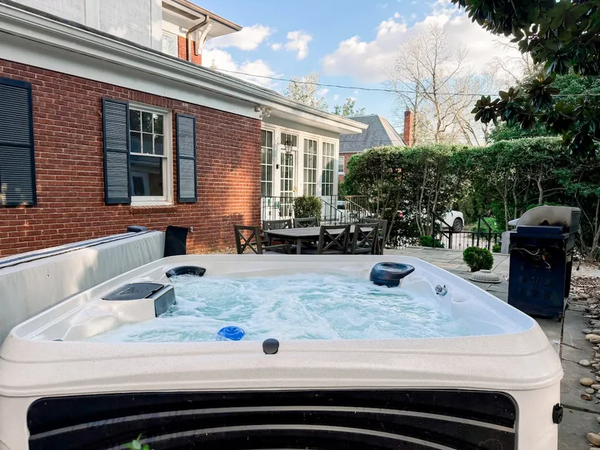 Family & Group Retreat w/ Hot Tub + Office Space - Image 1