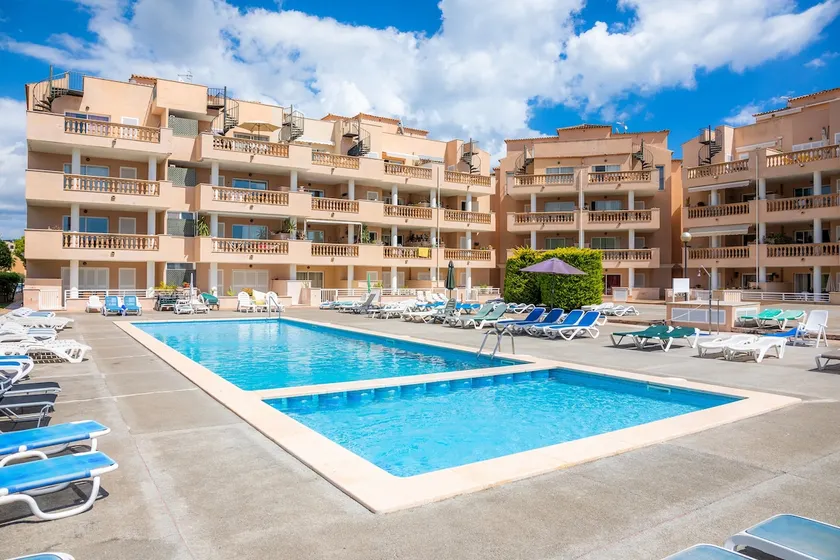 Serendipia Apartment in Cala Bona - Image 1
