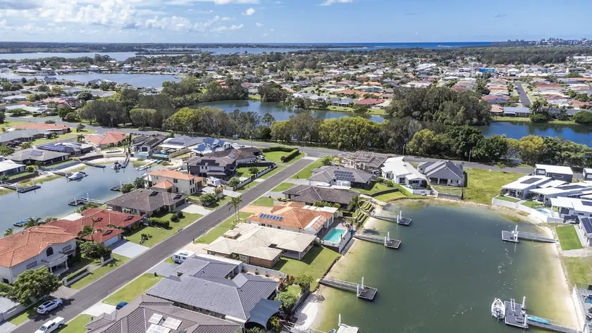 Taine Court - Image 1