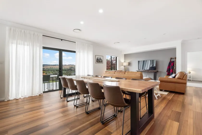 Wonderful Windera - Amazing 5 Bedroom Family Home - Image 1