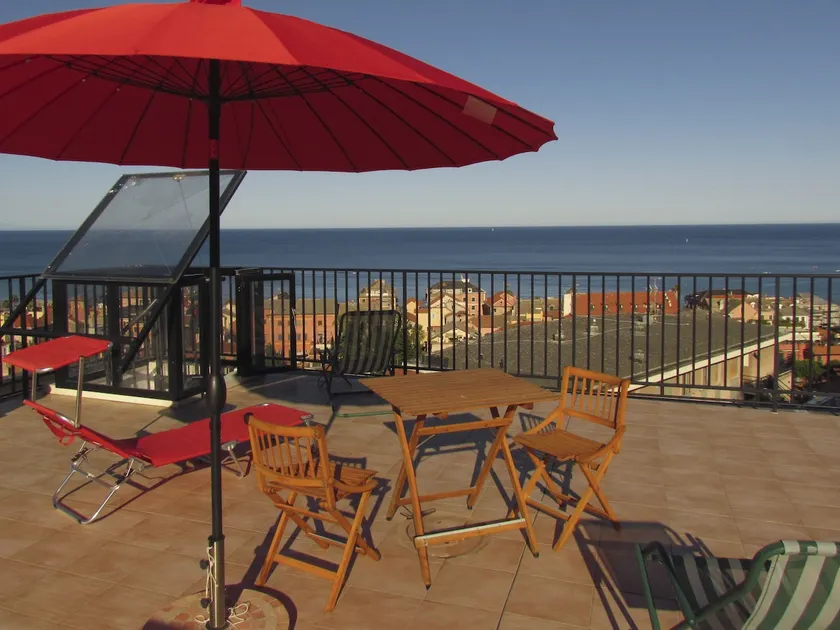 Garden an Seaview by Interhome - Image 1