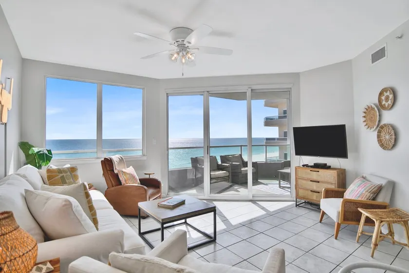 Silver Beach 805 | Updated, Direct Beach Front, Pet Friendly! - Image 1