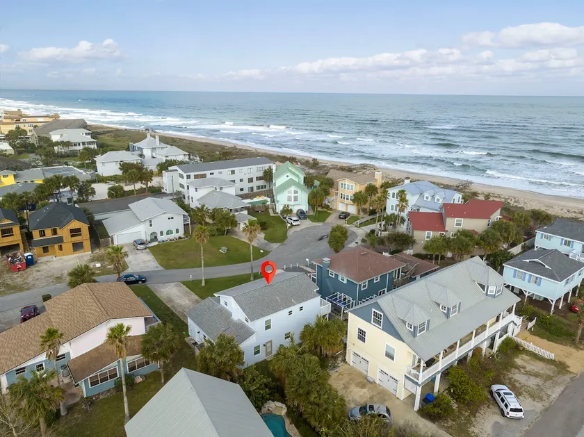 Seaside Bungalow - Image 1