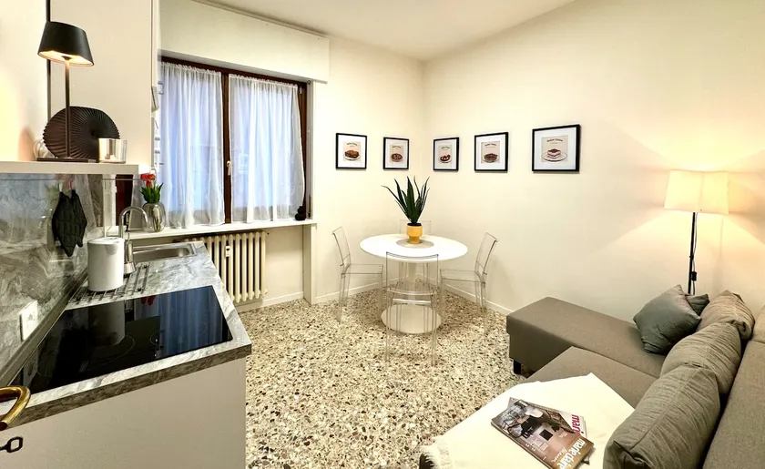 La Casa del Viandante by Gottschalk - Image 1