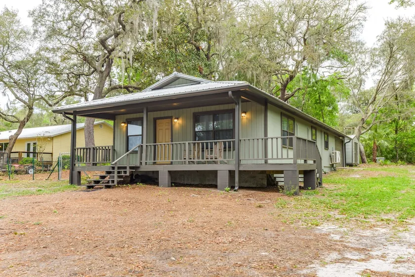 Lakefront Keystone Heights Cottage w/ Private Dock - Image 1