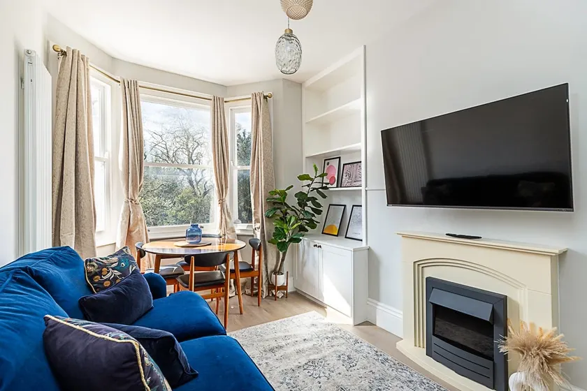 Lovely Bishops Park Flat - Image 1