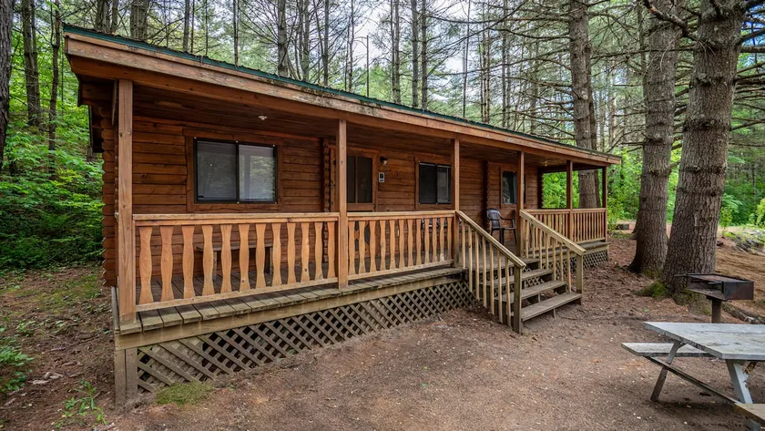 2 Bedroom Family Cabin w/ Kitchen & Bathroom - Image 1