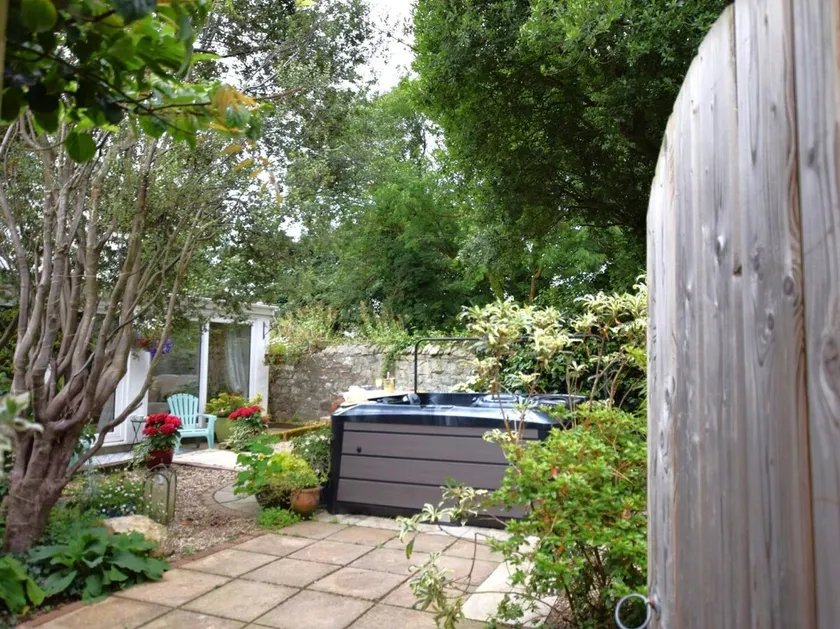 2 Bed in Newquay oc-82370 - Image 1