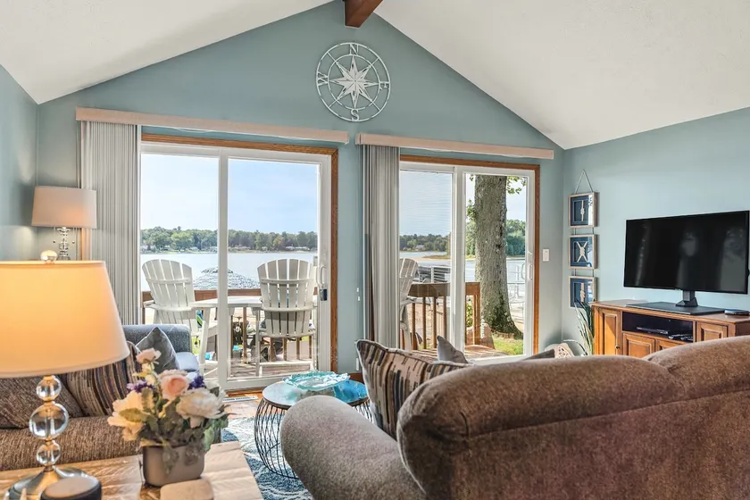 Beachfront! Pontoon Rtl +Hot Tub +Pedal Boat/Kayak - Image 1