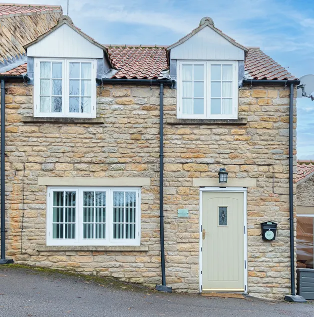 Sunflower Cottage - a charming family cottage - Image 1