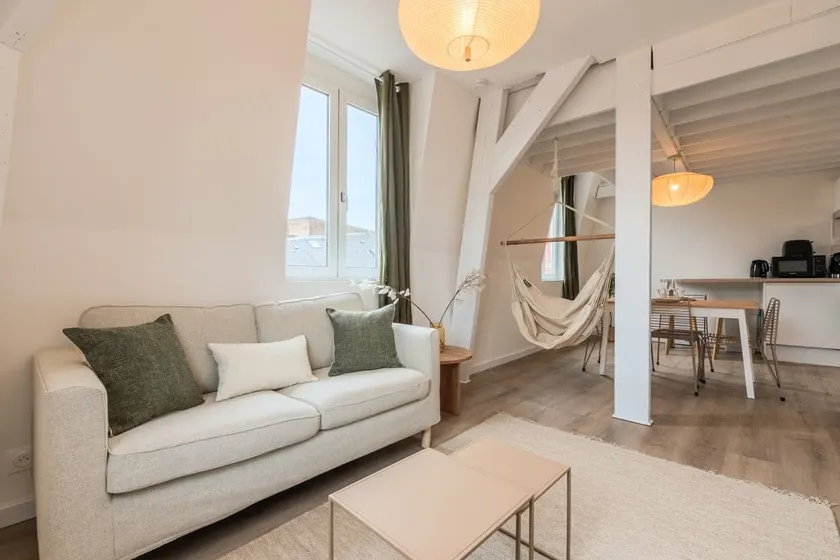 Functional & equipped duplex studio, Vieux-Lille - Image 1