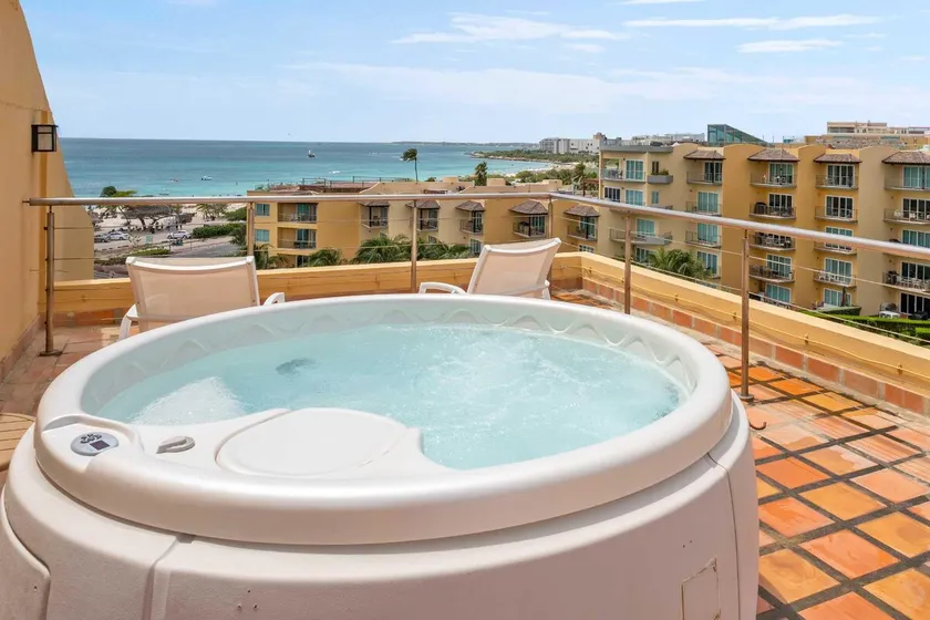 Beachfront - Tropical Penthouse 1BR condo - BG532 - Image 1