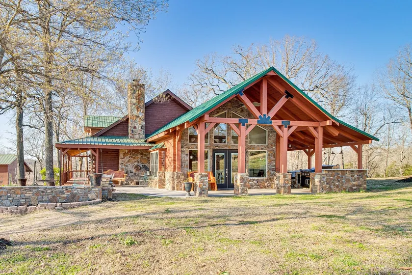 Expansive Mountain Home Rental w/ Yard & Fire Pit! - Image 1