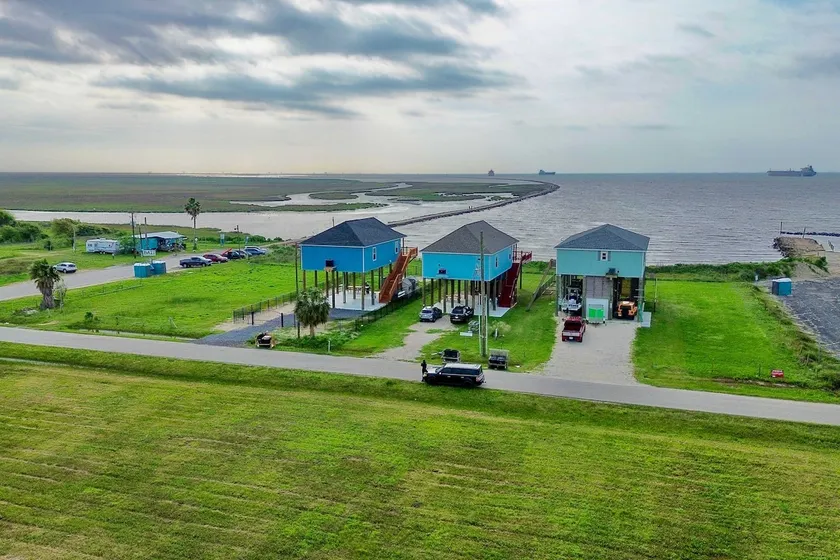 Port Bolivar Beach House w/ Oceanfront Views! - Image 1