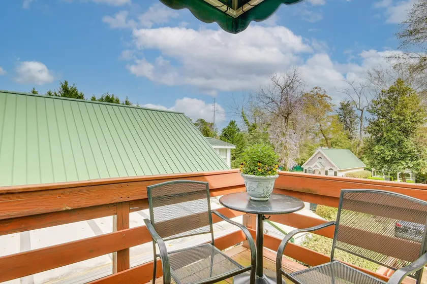 Aiken Apt w/ Garden-view Balcony: Half-mi to Dtwn! - Image 1