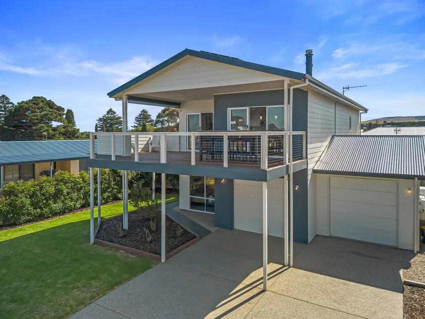 7 Union Road - Image 1