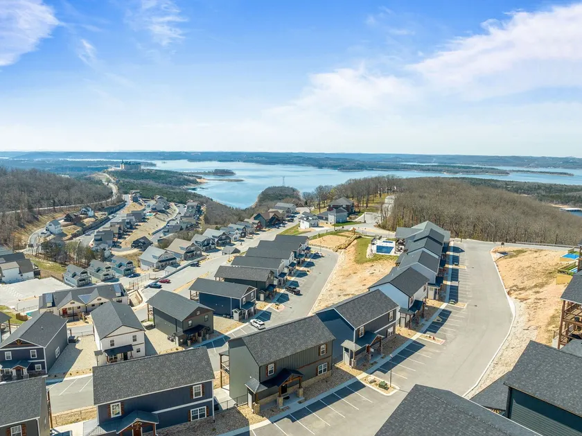 Private Hot Tub, Deck Overlooking Table Rock Lake! - Image 1