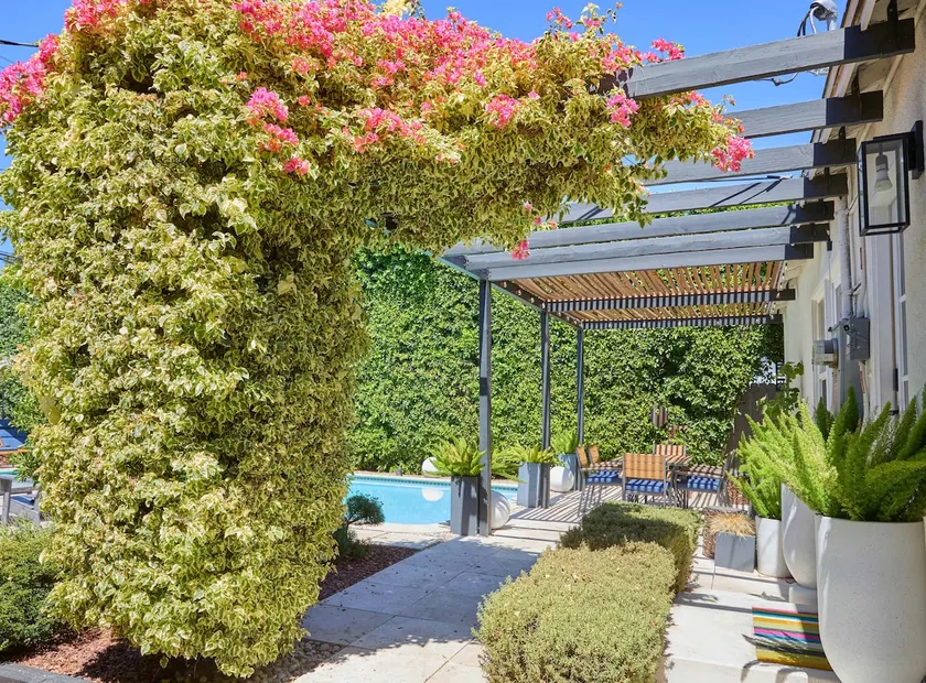 The Oasis | Sleeps 6 | Private Pool & Garden - Image 1