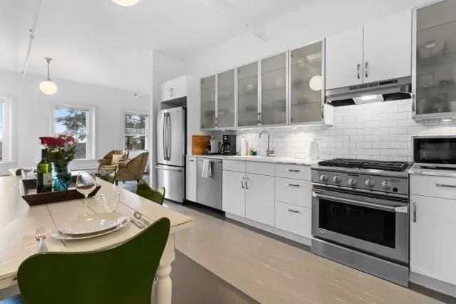 Rockland Central Loft, heart of downtown - Image 1