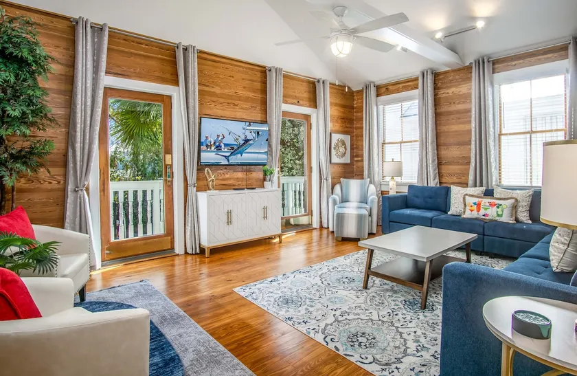 The Perch on Duval- Hip & Modern Duval Suite - Image 1