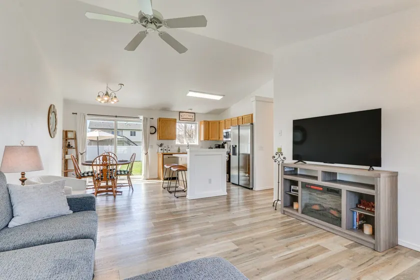 Charming Home w/ Patio: 3 Mi to Hayden Lake! - Image 1