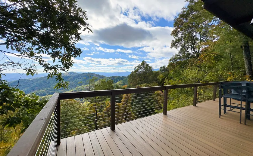 Calling Me Home-arcade, hot tub, near Blowing Rock - Image 1