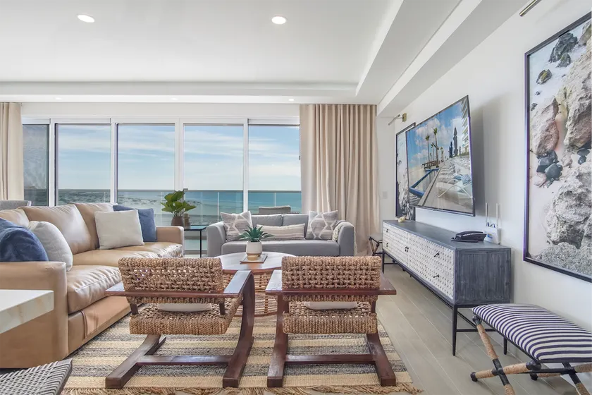Awesome 3 bedroom condo Encantame Tower E 201 - Image 1