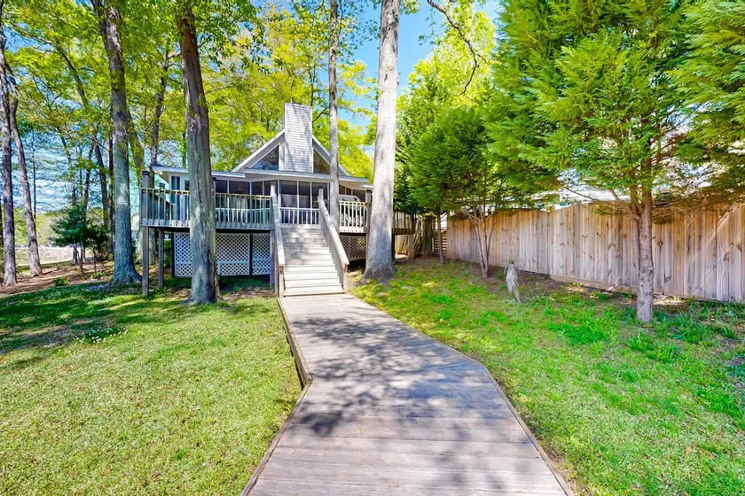 Boat Dock & Waterfront Fire Pit: Lake Sinclair Gem - Image 1
