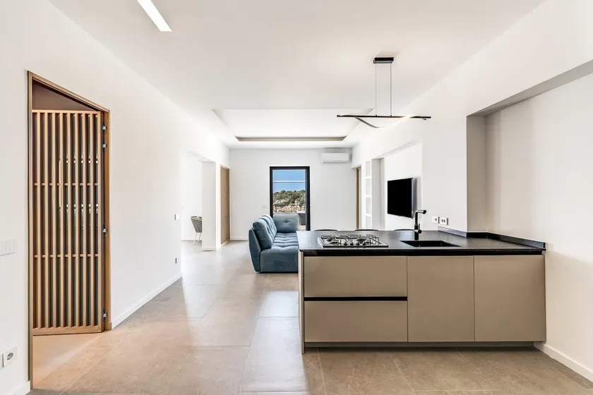 Suite San Montano - Sea View Suite with Panoramic BBQ Terrace & Services - Feeling Italy - Image 1