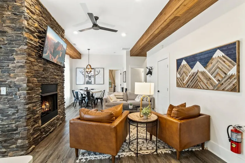 Mountain Townhome in Downtown Blowing Rock with pr - Image 1