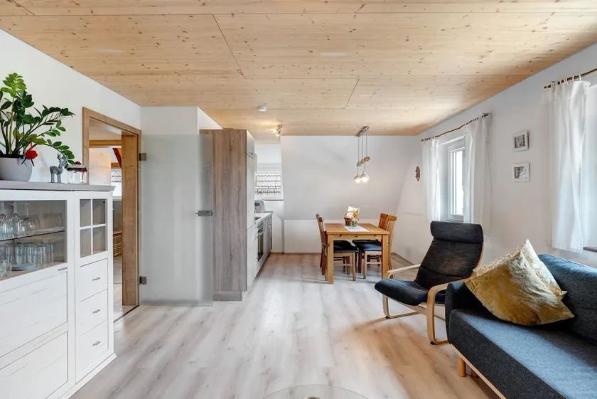 Zwitscherliebe, 75 sqm - Image 1