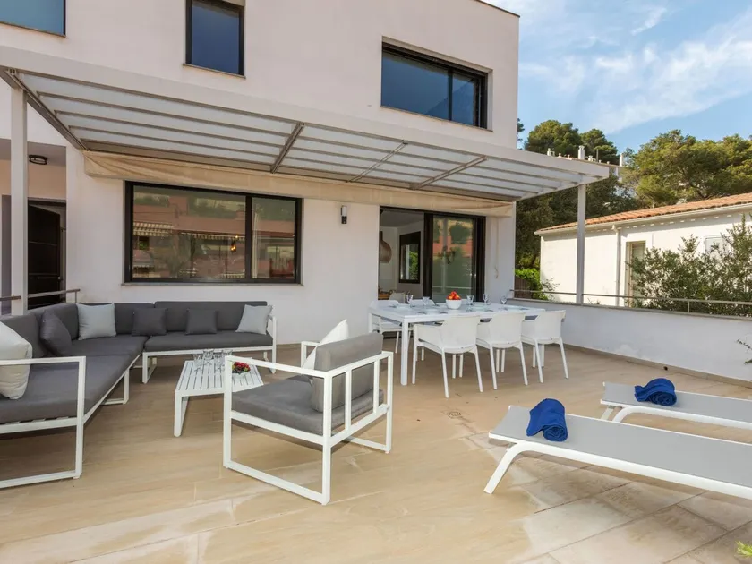 Sa Riera White on the Beach by Interhome - Image 1
