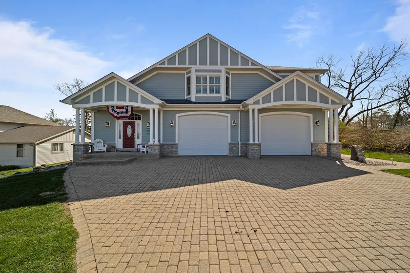 Hillside House Lake Geneva - Image 1