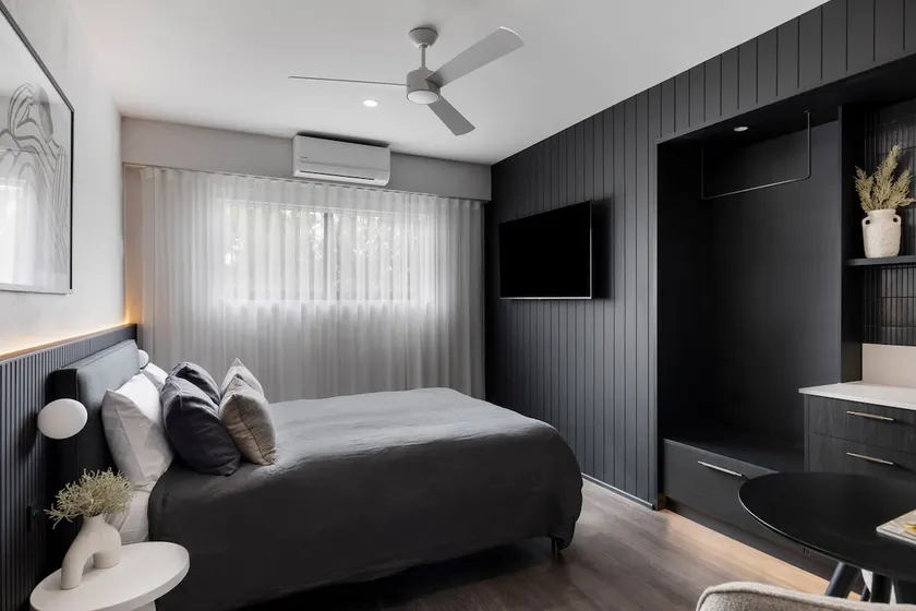 The Lodge - Room 3 - Luxury Central private Rooms, - Image 1
