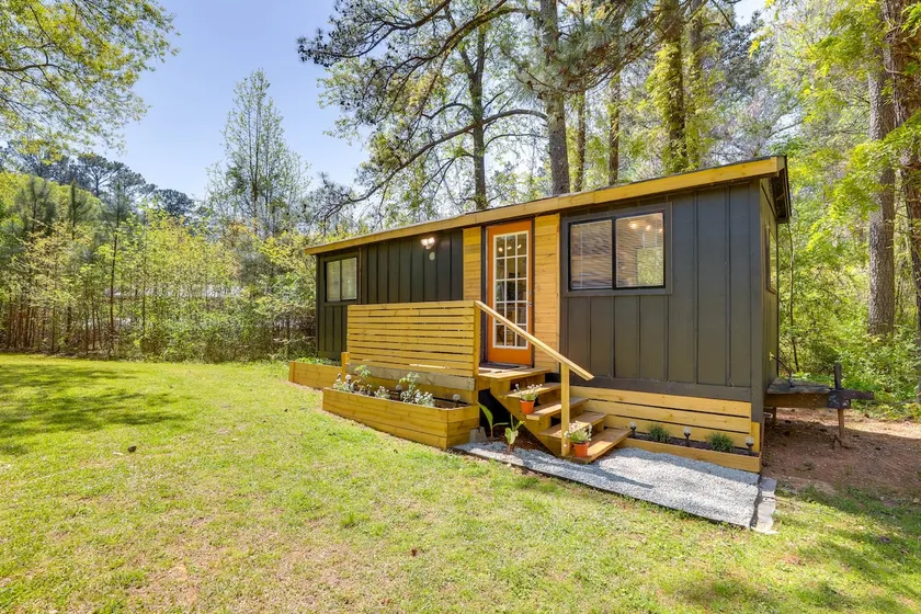 Hike On-Site: Georgia Tiny Home on Farm Retreat - Image 1