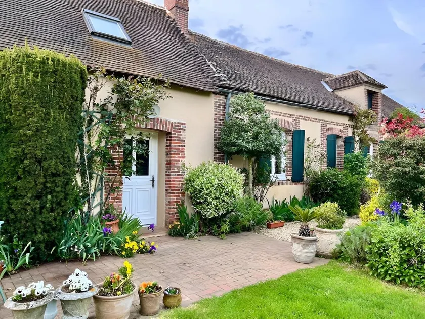 The Garden of François & Julie - Image 1