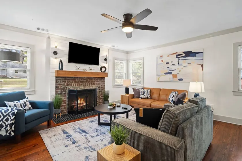 3 King Beds|Pool|Fire Pit|Screen Porch|Work Spaces - Image 1