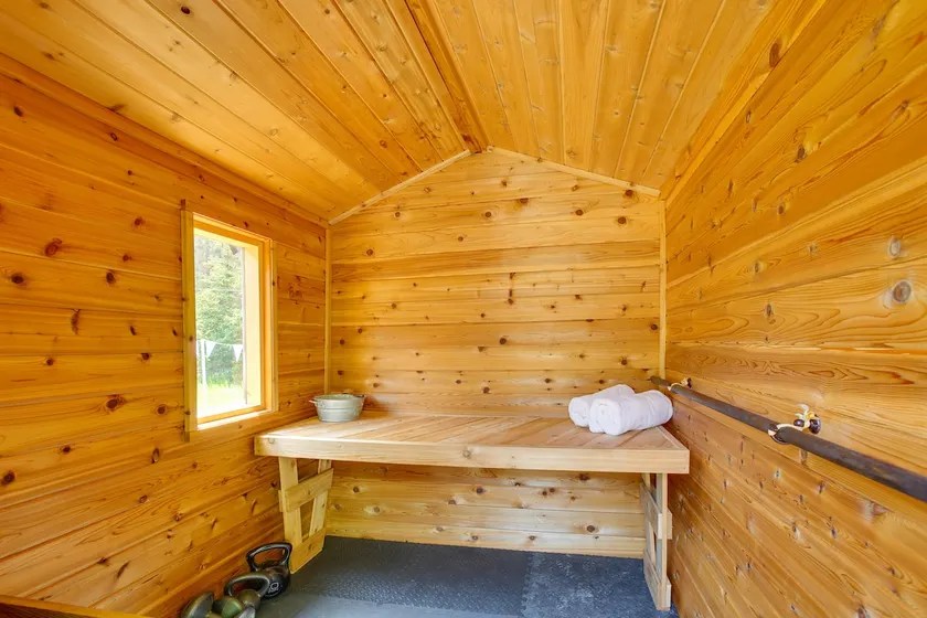 'the I House' Interlochen Home w/ Sauna, Fireplace - Image 1