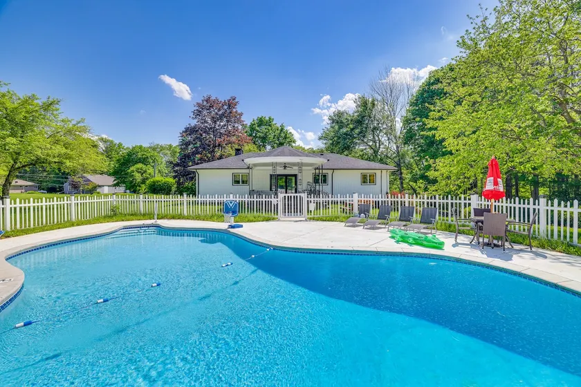 Game Room & Hot Tub! Cresco Family Home - Image 1