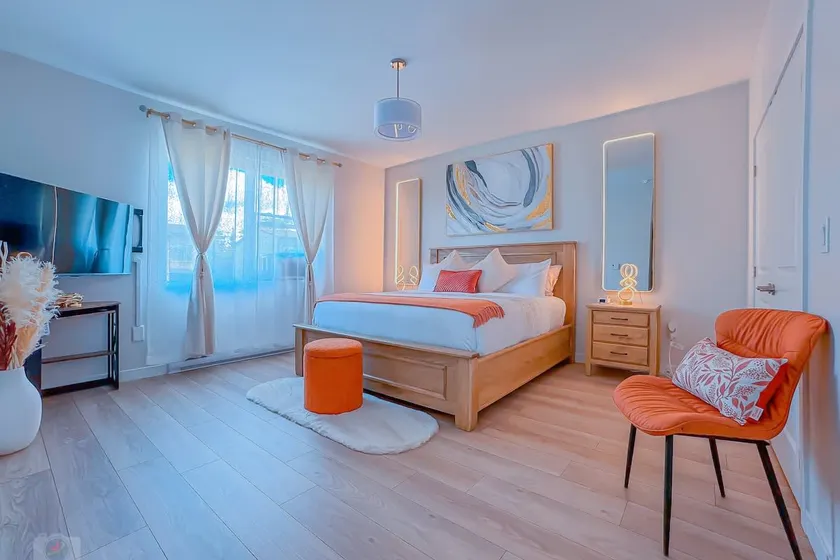 Starz At Night Luxury Suite By Halifax Airport YHZ - Image 1