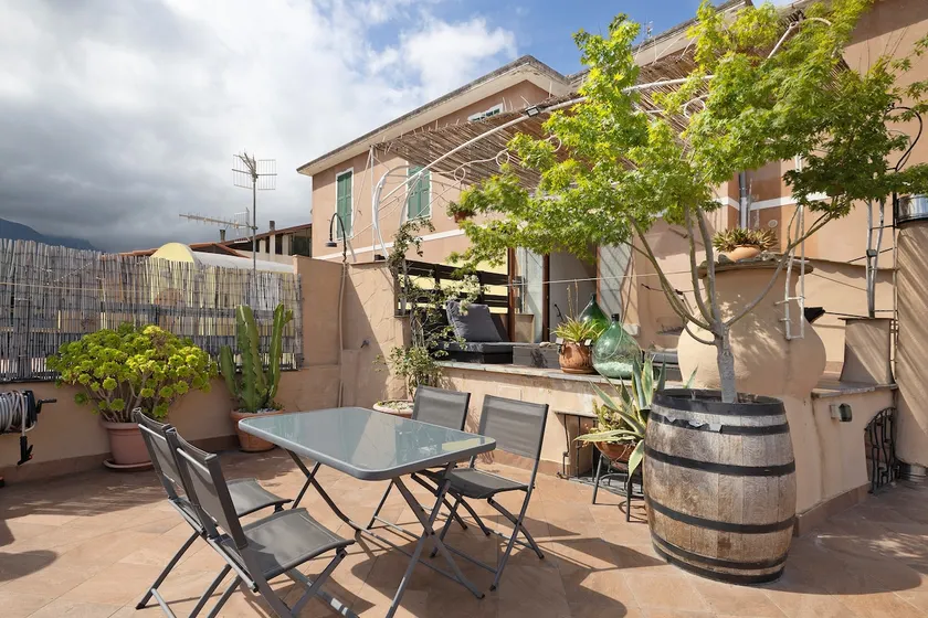 Casa Gecko - Image 1