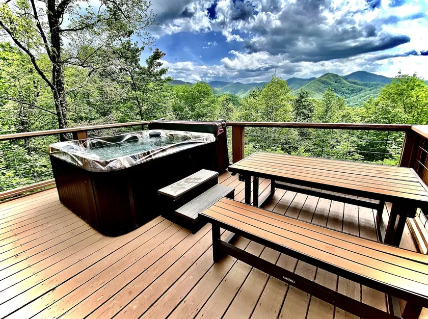 Magical Mtn Views/Hot Tub/Hiking/Fishing/NOC 5 min - Image 1