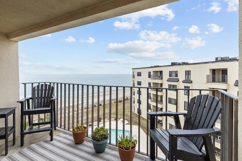 Beach Bliss - Oceanview 5th floor condo in Fun-Fil - Image 1