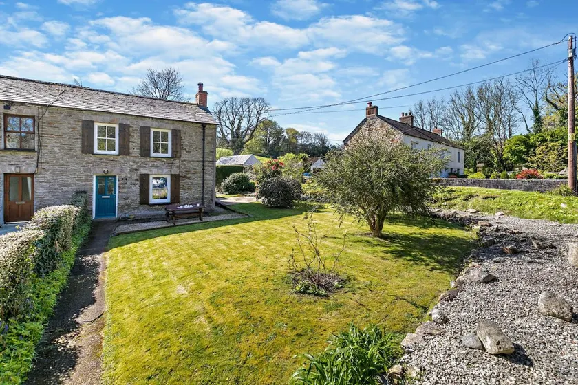 3 Bed in St. Austell oc-90218 - Image 1