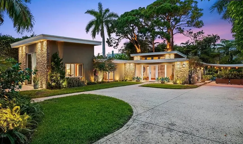 Wilton Manors Stunning Gated Oasis - Image 1